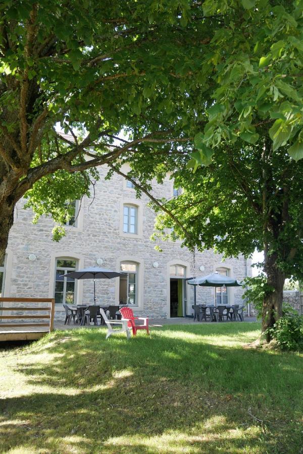 L'Auberge Du Campos Saint-Pierre-Duchamp Exterior photo